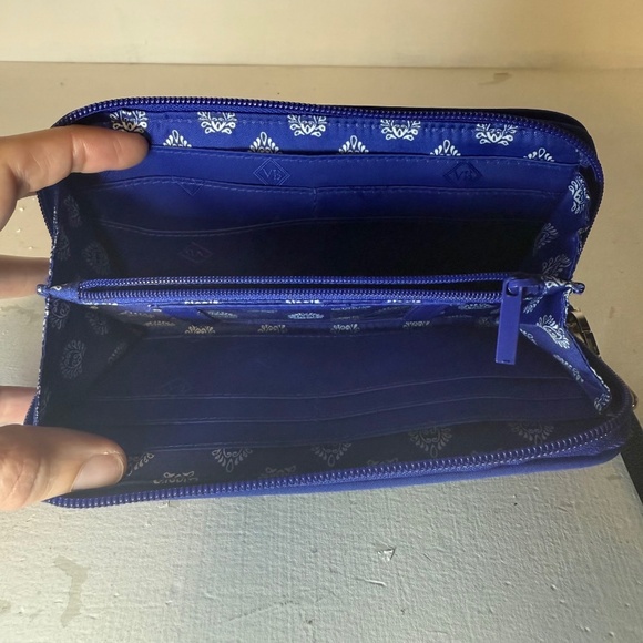 Vera Bradley RFID Georgia Wallet Wristlet Romantic Paisley Wallet Multi Color - Picture 5 of 5